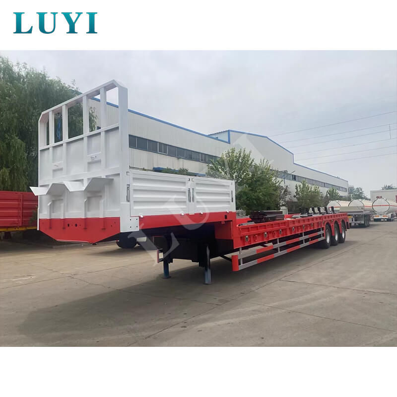 Bolivianske købmænd inspicerer LUYI's 40ft Flatbed Trailer-projekt for at uddybe internationalt samarbejde