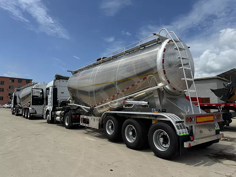 Cementtransport semi-trailer