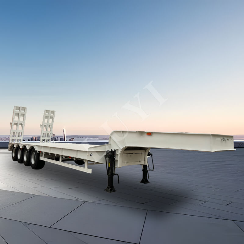 Kraftig 4-akslet lav-seng trailer med mekanisk stige til transport af tunge maskiner Kraftig 4-akslet lav-seng trailer med mekanisk stige til transport af tunge maskiner