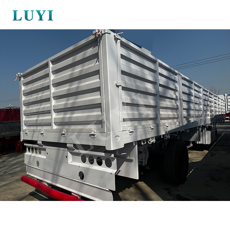 Hvordan LUYI Sidewall Semi-trailere hjalp en saudisk logistikudbyder med at forbedre langdistanceflådens ydeevne
