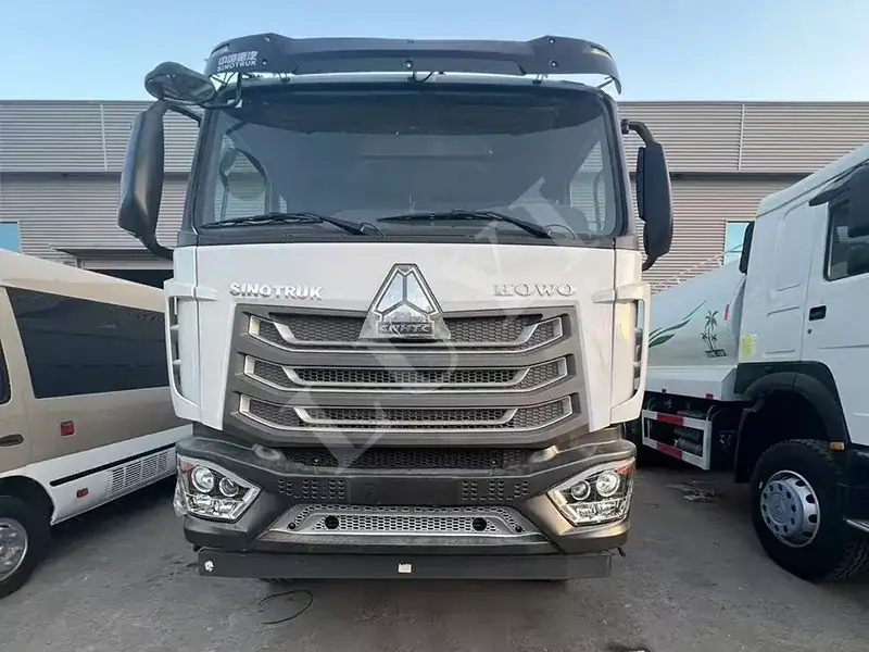 Howo NX440 dump truck